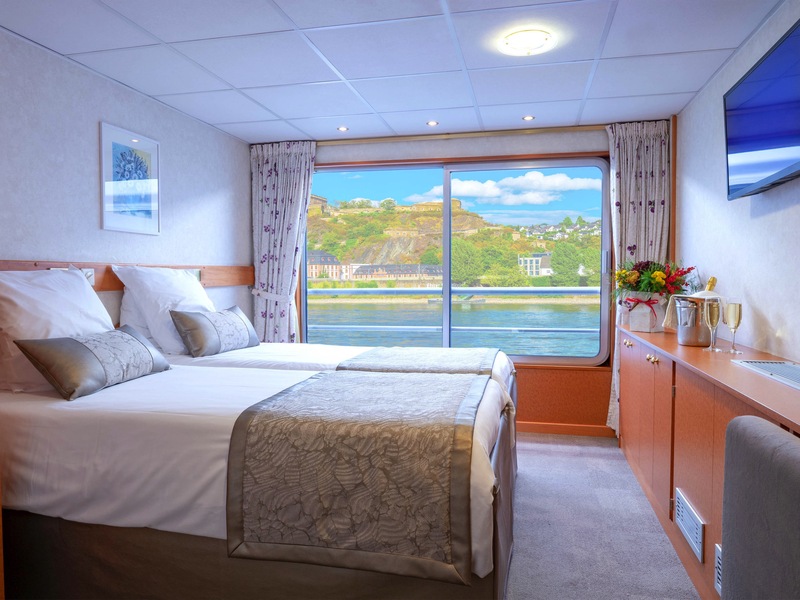 Upper Deck 2 Adjustable Twin Beds Cat A